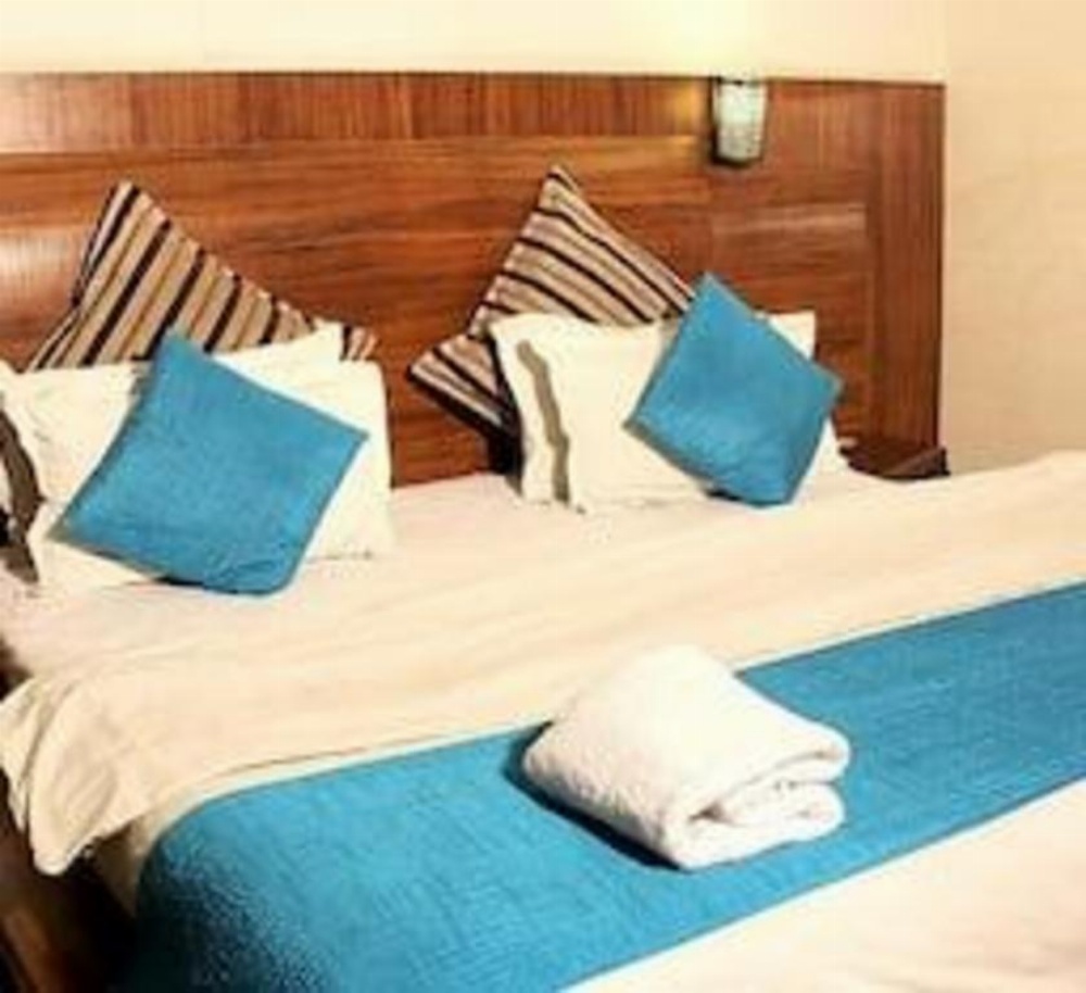 Room image 2